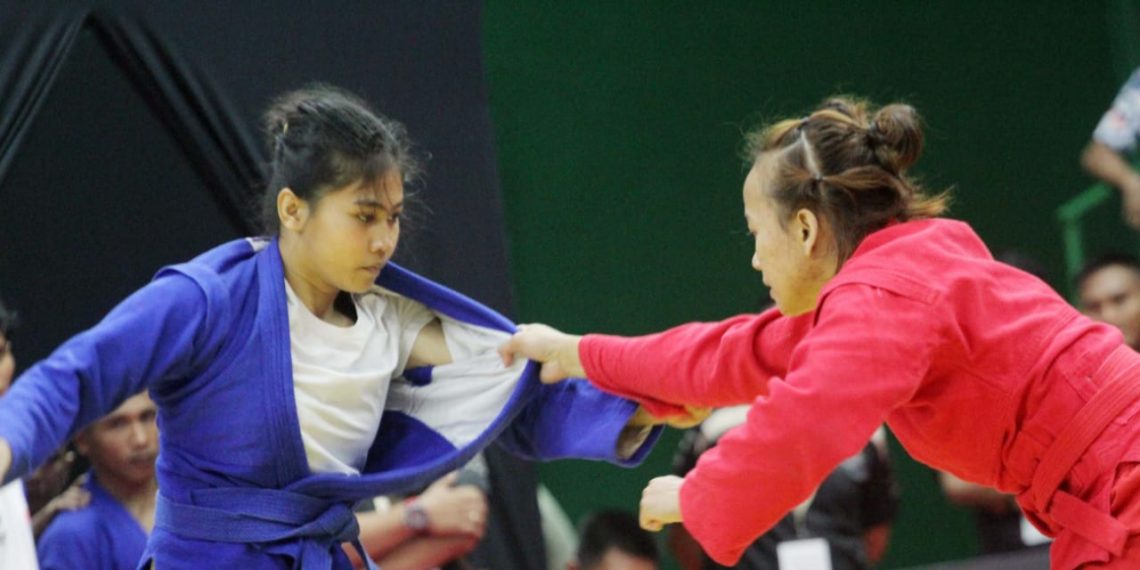 Perjuangan Tanpa Kenal Lelah, Iin Wijayanti Antar Jawa Timur Sabet Emas di PON Bela Diri 2025 Kudus