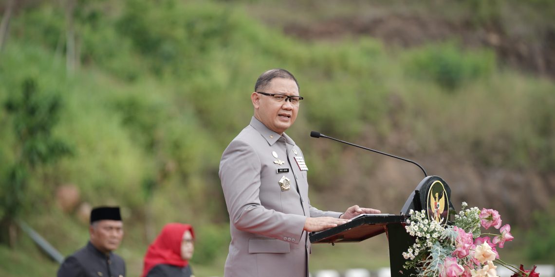 Pimpin Sertijab Kepala SMAN 5 Taruna Brawijaya, Kadindik Jatim Tegaskan Keberlanjutan Pendidikan Berkarakter