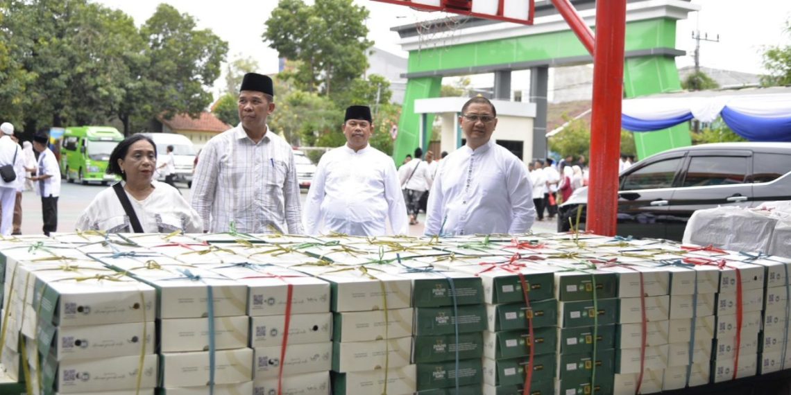 Tinjau Posko Dinas Pendidikan di Surabaya, Kadindik Jatim: Momentum Pererat Silaturahmi