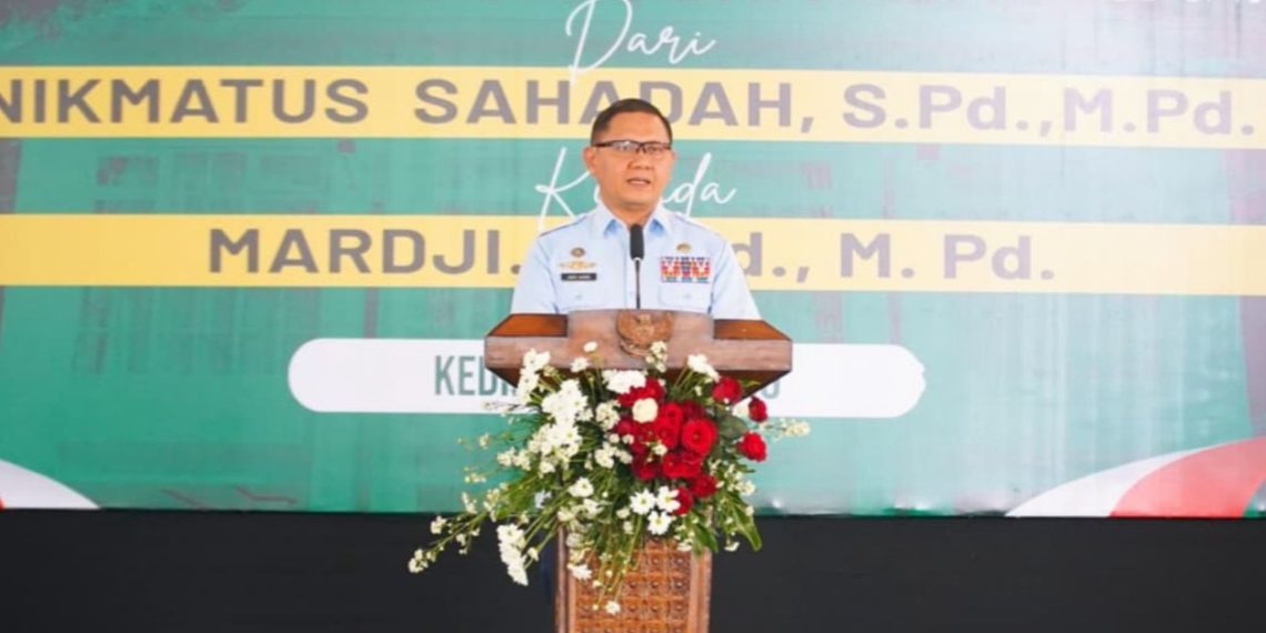 Kadindik Jatim Pimpin Sertijab Kepala SMAN 5 Taruna Brawijaya, Tekankan Kolaborasi dan Karakter Disiplin