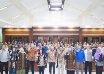 Kadisdik Jatim Paparkan Strategi Penguatan Prestasi Pendidikan Menuju Juara Umum LKS Dikmen Nasional Ke-4